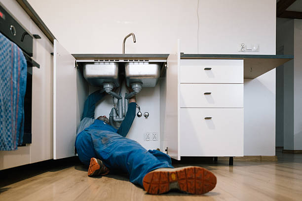 Professional Leak Detection technician working in South Berwick, ME